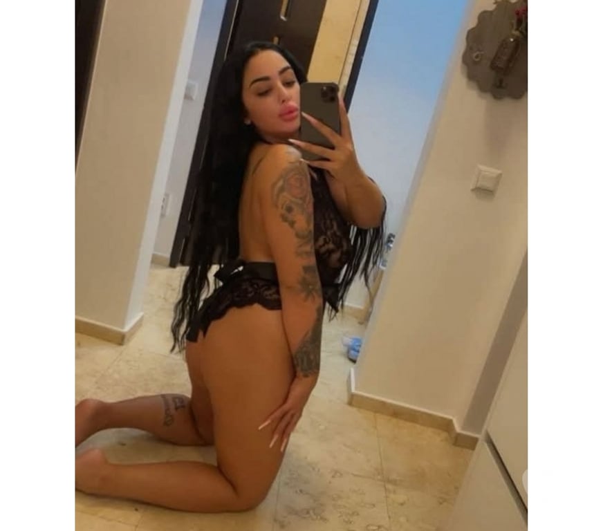Escorts West Yorkshire Kirklees - Photos for Alexia Hot Girl Big Ass Party🔥🫦💥🍑💋