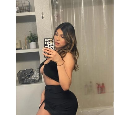 Escorts Ilford Station Redbridge - Photos for Melania Your party girl 🥂