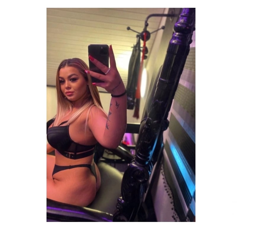 Escorts North West London Wembley Park - North West London - Photos for New in town 💯 🌁24h party🥂💥no rush🔥real
