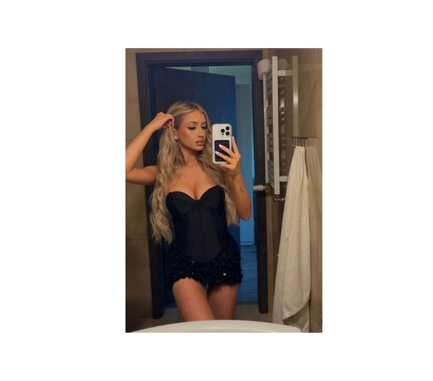 Escorts Bedfordshire Luton - Photos for Elegant, Genuine & Discreet