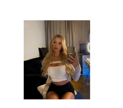 Escorts Luton Town Centre Luton - Photos for Elegant, Genuine & Discreet