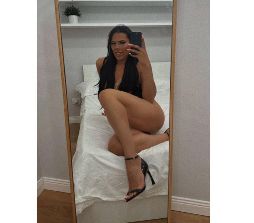 Escorts West London West Kensington Station - West London - Photos for TAYNA XL FiT 🇧🇷🥳