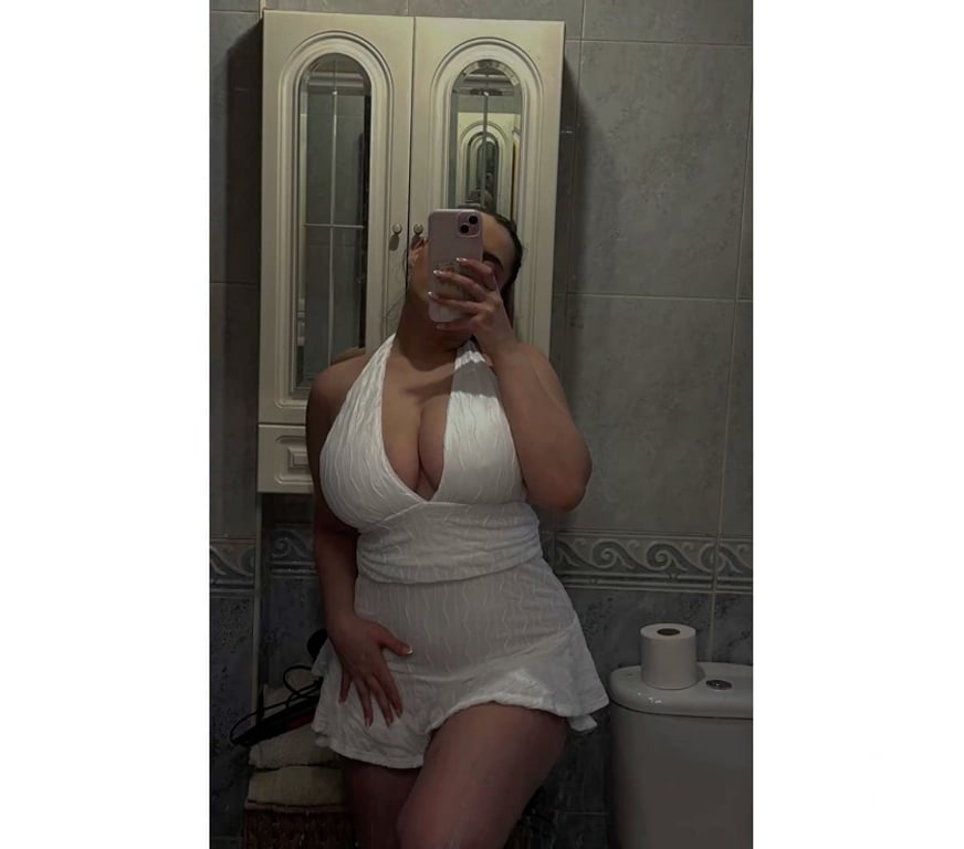 Adult Entertainment Bedfordshire Central Bedfordshire - Photos for Goddess RUBY +447348947890 WhatsApp