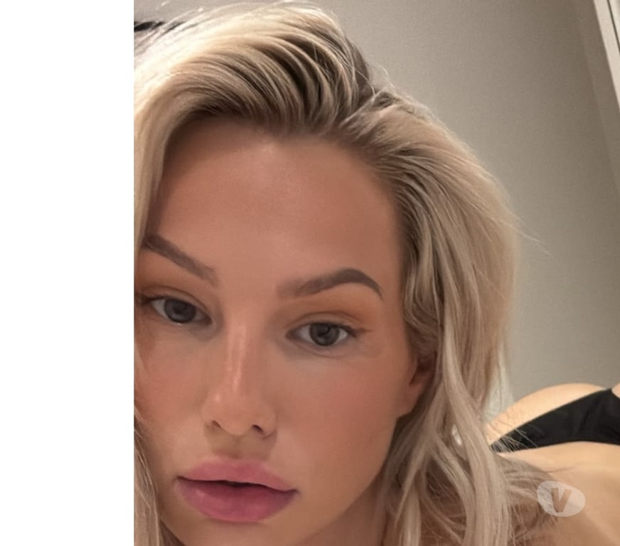 Adult Entertainment Greater Manchester Manchester - Photos for £10 video call! Big toys! Naughty slu*t online now - verify