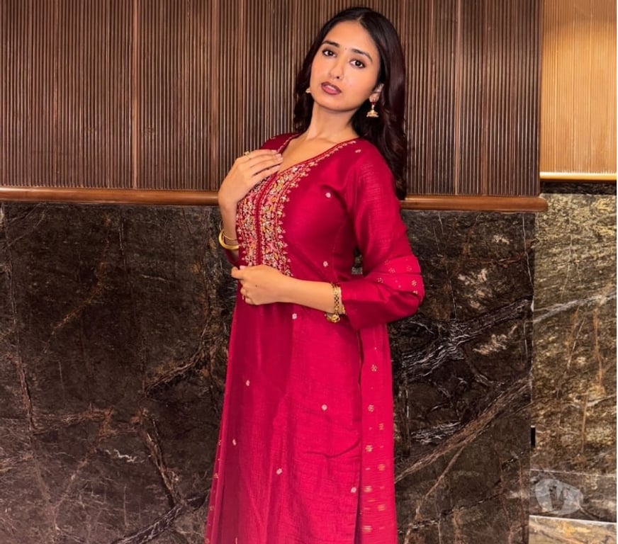 Escorts Cardiff Cardiff City Centre - Cardiff - Photos for I Am jaanvi Brar Available in Your City