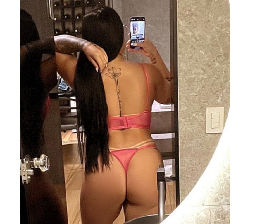Escorts East London Barking Station - East London - Photos for SUZY LATINA – THE BOOTY QUEEN 🍑 👑