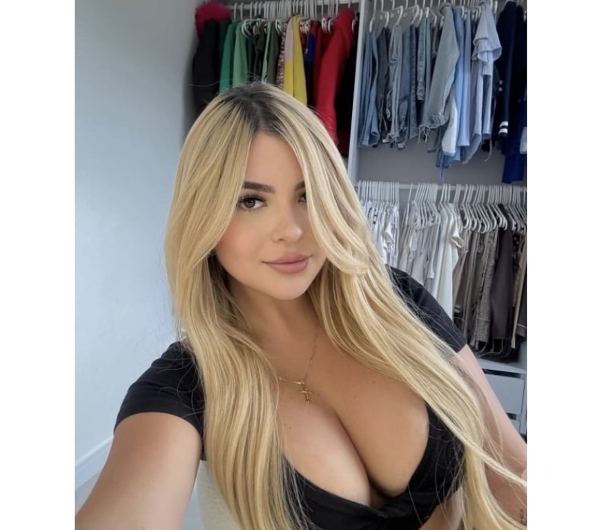 Escorts South East London Elephant & Castle Station - South East London - Photos for LATINS GIRLS 🔥 DUO AVAILABLE 🔥 BEST SERVICES ‼️