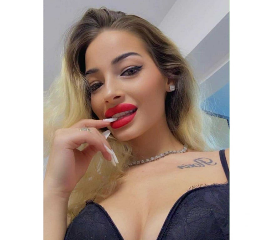 Escorts West Yorkshire Bradford - Photos for July 🥵PARTY GIRL 🎉🔞 🔥 HOT BLONDE