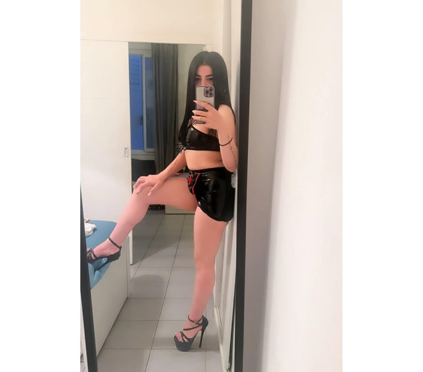 Escorts South Yorkshire Doncaster - Photos for Andreea outcall party at your house🥂