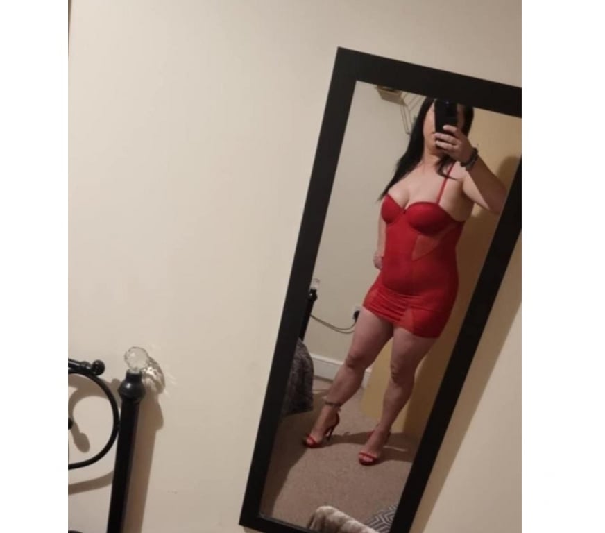 Escorts North Ayrshire Kilbirnie - North Ayrshire - Photos for 🍒NAUGHTY Emma 🪩 🔝HOTTEST BRUNETTE 🔝PARTY
