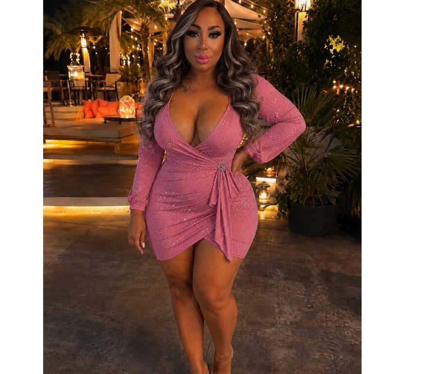 Trans Escorts West Midlands Birmingham - Photos for Vanessa XL TRANSEXUAL curvy party big boobs🍑❤️