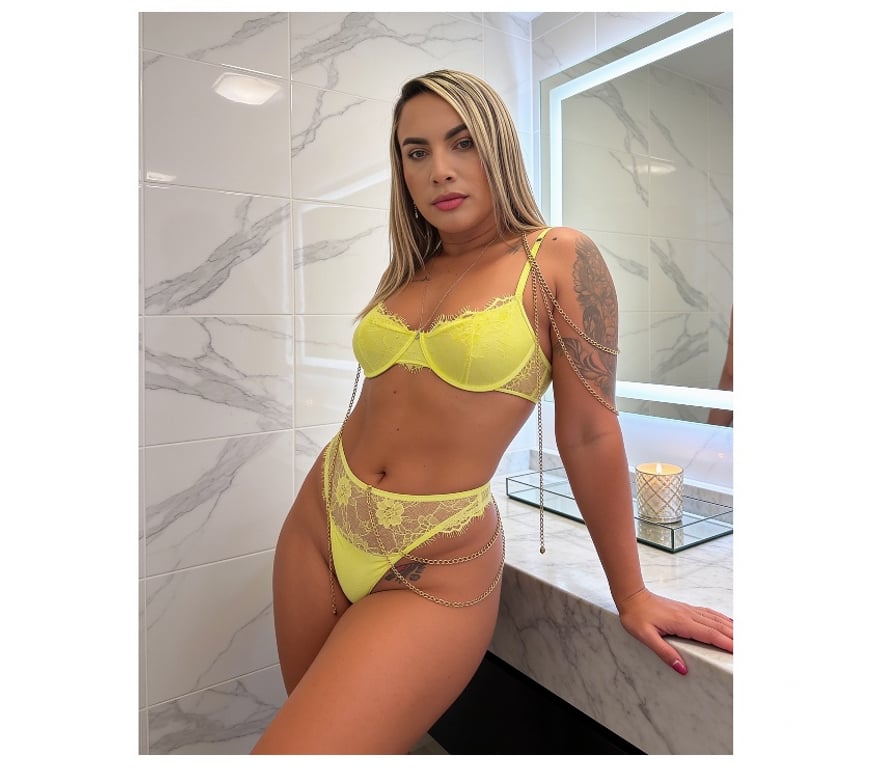 Escorts Hull Hull City Centre - Hull - Photos for 🇧🇷🌟Bia BIG BUTT✨100%REAL