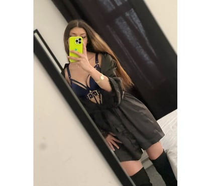Escorts Feltham Hounslow - Photos for Full service party girl only outcall