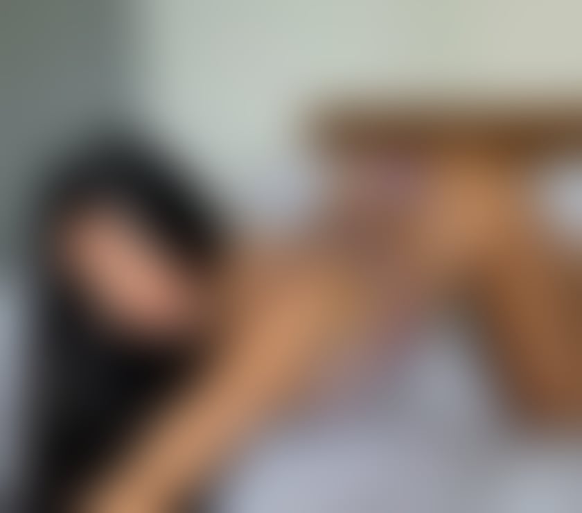 HOT BRUNETTE FOR OUTCALL 🖤