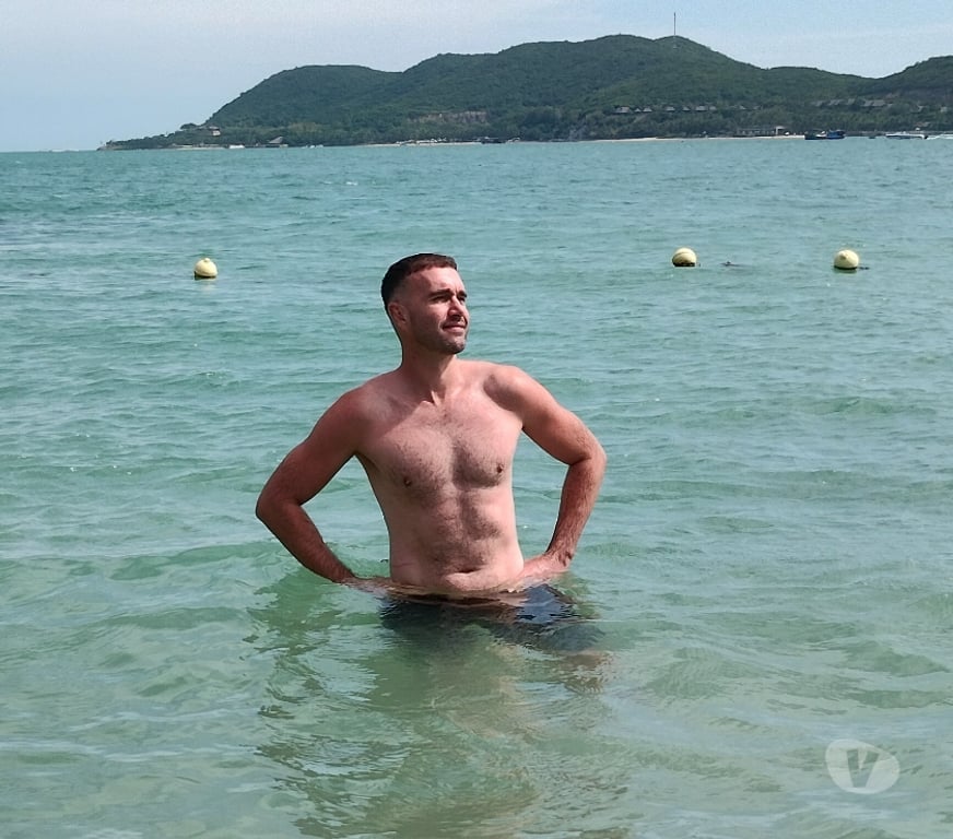 Escorts Edinburgh Edinburgh - Edinburgh - Photos for MfW offering company and intimacy