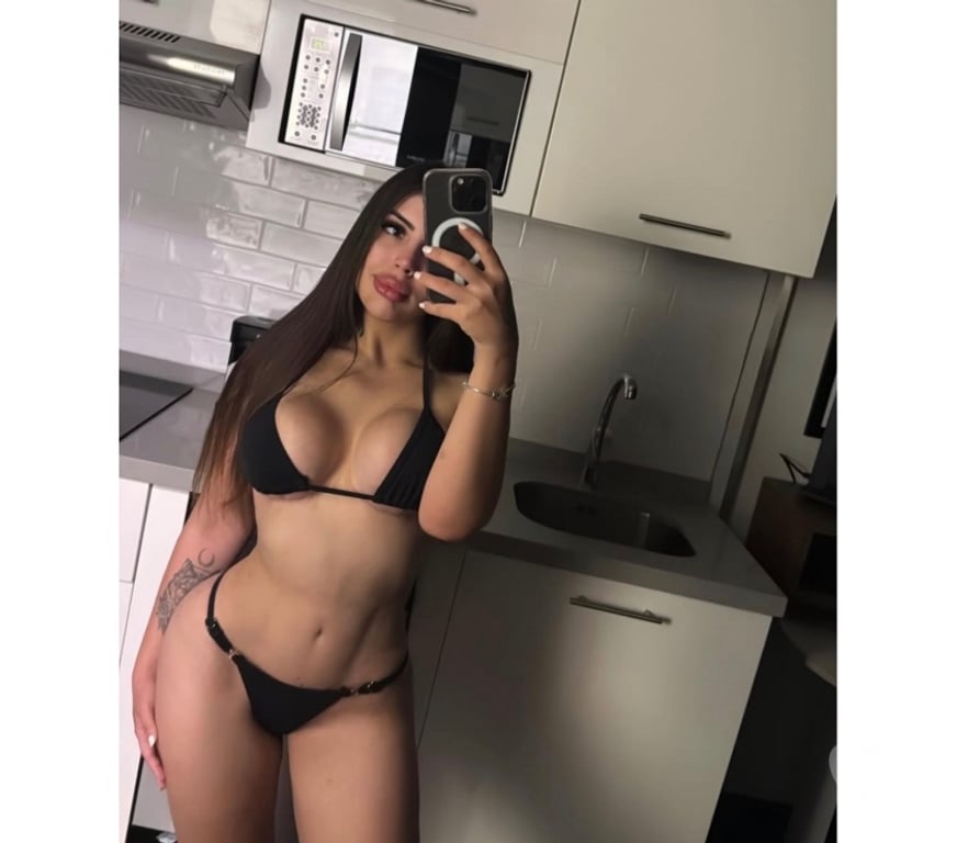 Escorts East London Cyprus - DLR Station - East London - Photos for 💯 REAL PIC 🔥 ATTRACTIVE GIRL FOR COMPANY 💋