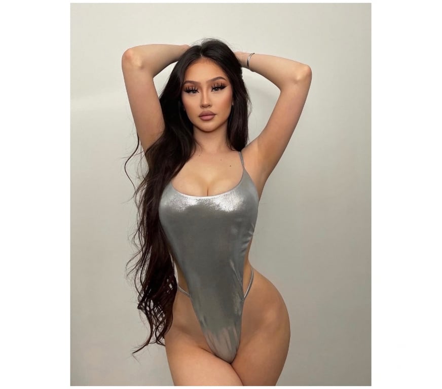 Escorts West London Acton Central Station - West London - Photos for 💯 REAL PIC 🔥 ATTRACTIVE GIRL FOR COMPANY 💋
