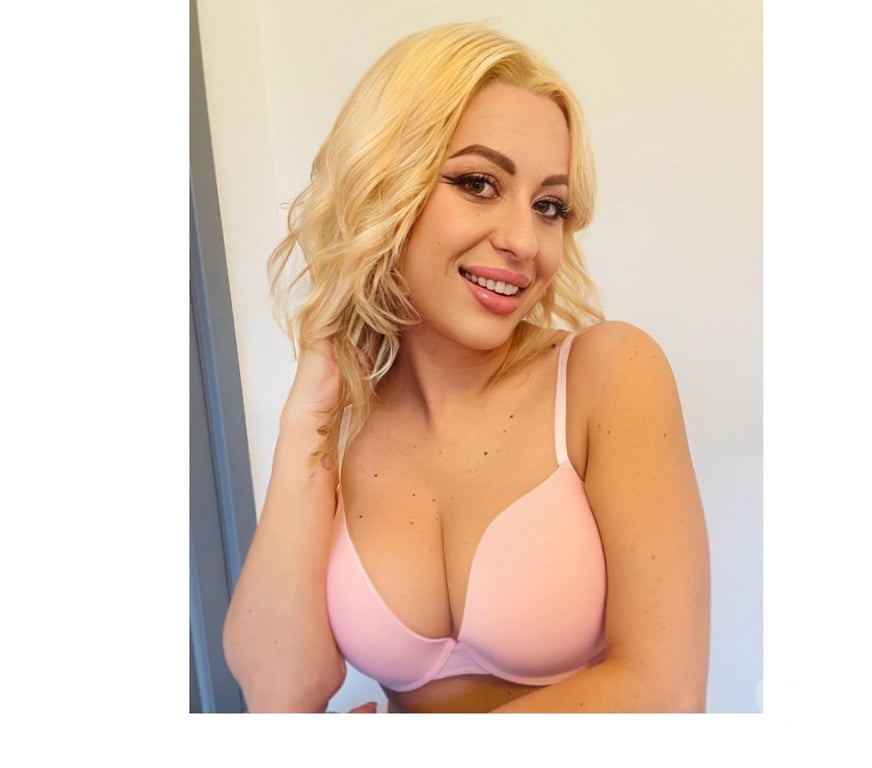 Escorts North West London Willesden Green - North West London - Photos for 🩷🩷Sweet Mia🩷🩷