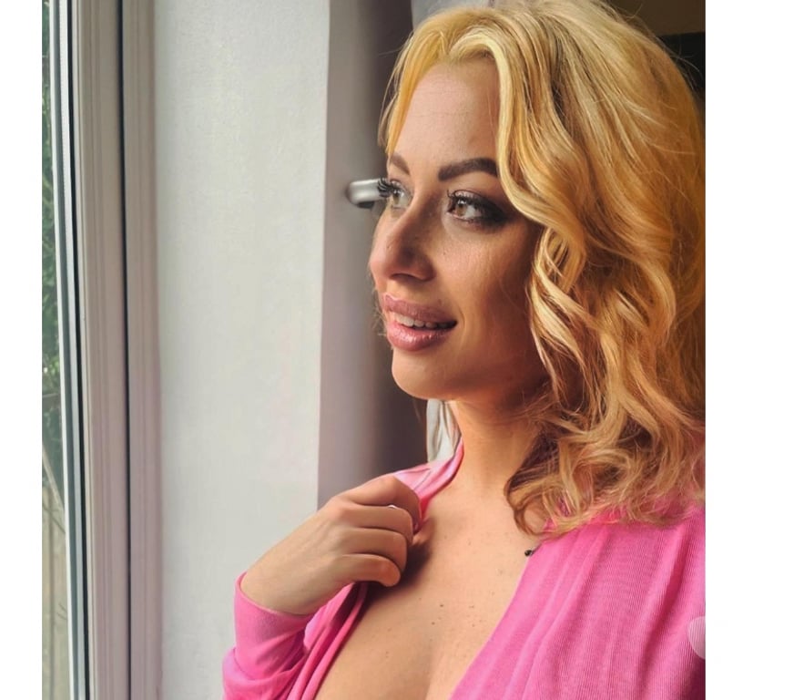 Escorts North West London Willesden Green - North West London - Photos for 🩷🩷Sweet Mia🩷🩷