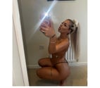 Lucky,back here,call me 👅📸❤️