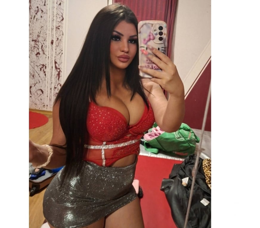 Escorts Buckinghamshire High Wycombe - Buckinghamshire - Photos for nice new brunette in your city