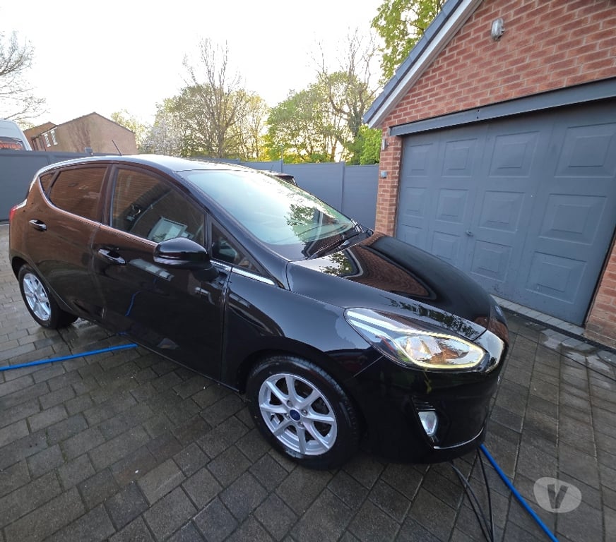 used cars for sale Lancashire Preston - Photos for BLACK Ford Fiesta mk89