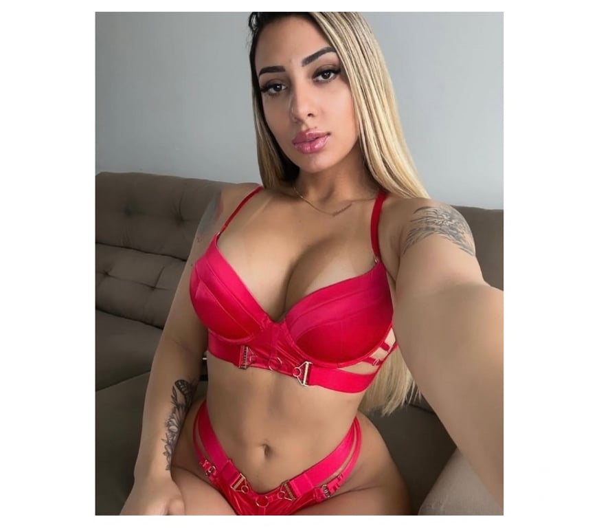 Escorts East London Beckton - East London - Photos for 🤩 Spectacular Brazilian BLONDE BIG ASS 🤤🍑