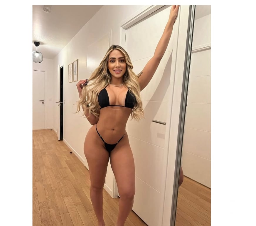 Escorts East London Beckton - East London - Photos for 🤩 Spectacular Brazilian BLONDE BIG ASS 🤤🍑