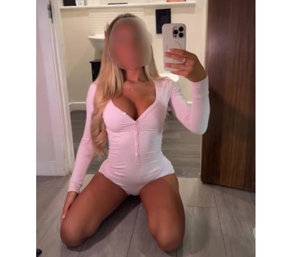  Escorts Taunton Somerset - Photos for Sophisticated Blonde for Exclusive Company