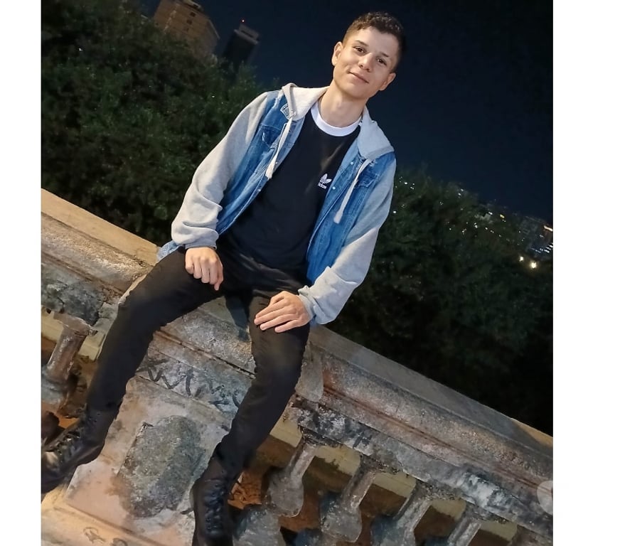  Gay massage North London Seven Sisters - North London - Photos for Spicy and sexy Brazilian, young and affectionate Apollo😈