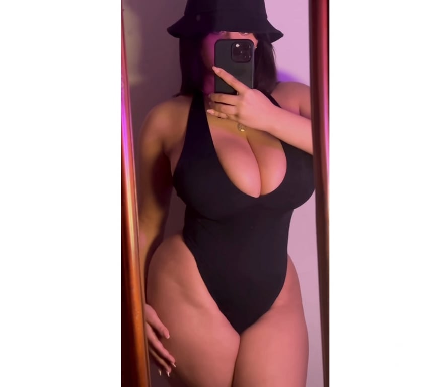 Escorts Somerset Taunton - Somerset - Photos for Bianca sexy curves dream girl💯%real✅GFEno rush🤩
