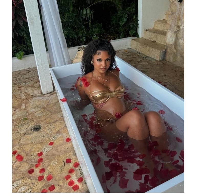 Escorts South West London Tooting Broadway Station - South West London - Photos for BRAZILIAN SEXY MEL