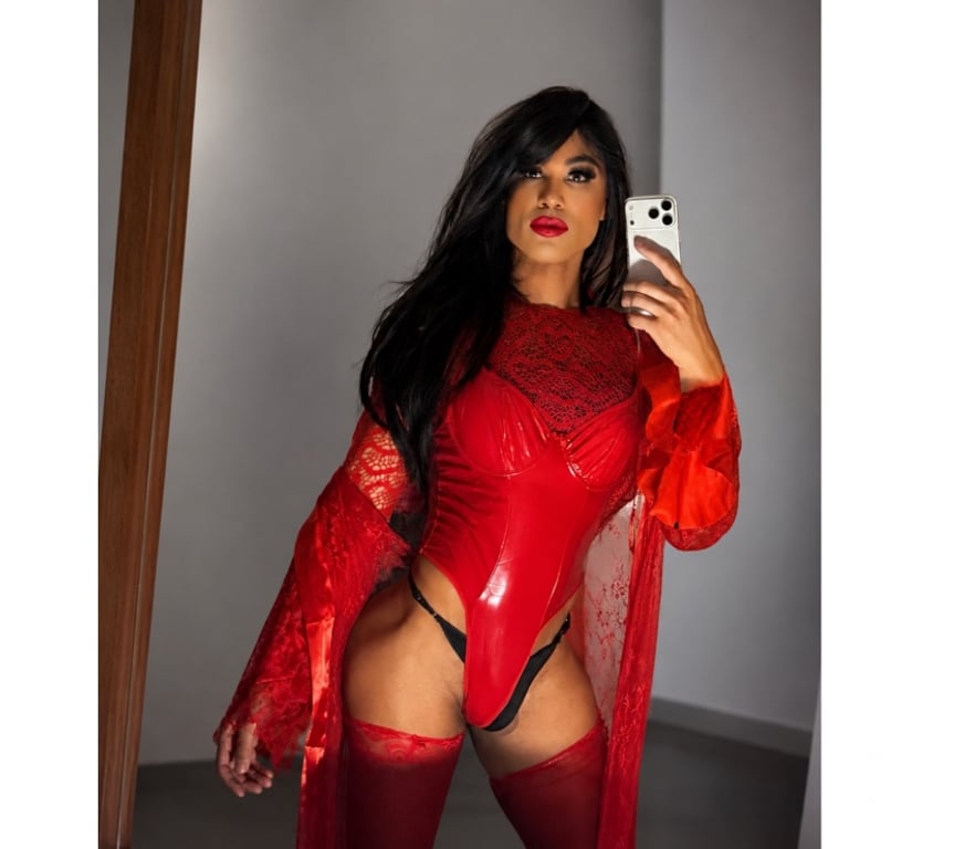 Escorts West Midlands Walsall - Photos for 🔥 NEW Latina TRANS Discreet Companion 🔥 BIG and BOUNCY