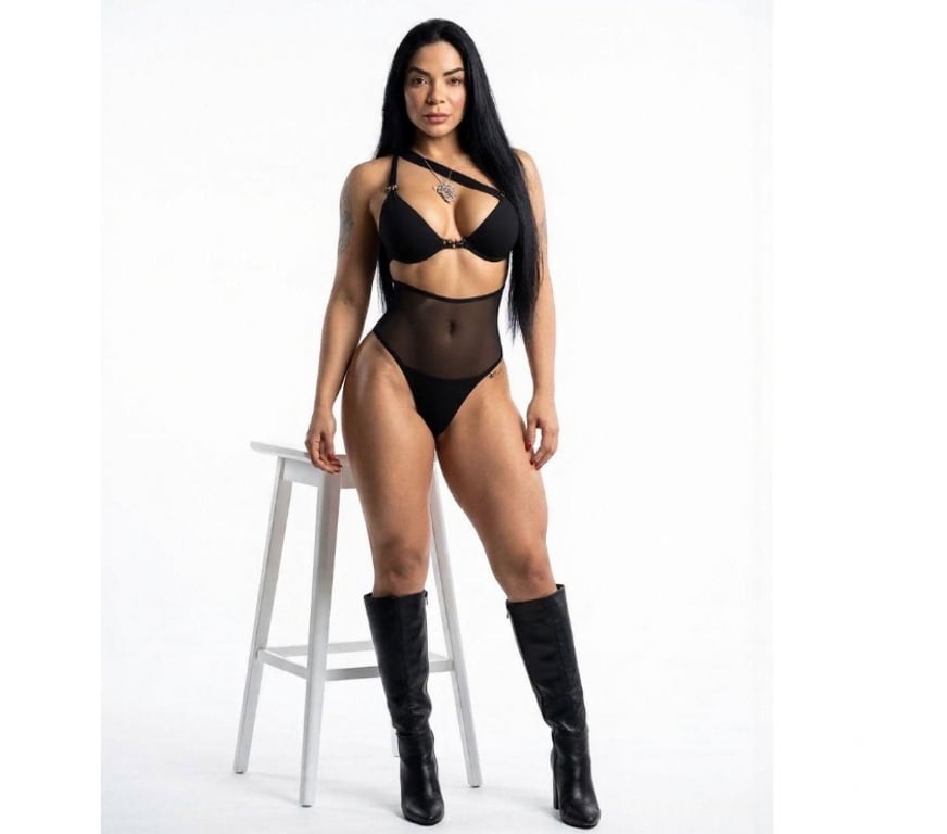 Escorts Hampshire Portsmouth - Photos for Classy, feminine and naturally seductive.
