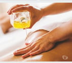 Massage🔝with hot oil🌺🌸🌼