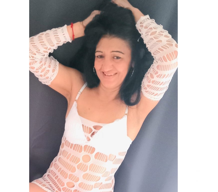 Escorts Ealing Greenford - Ealing - Photos for MIRA MILF 💦🔥 PARTY GIRL📲