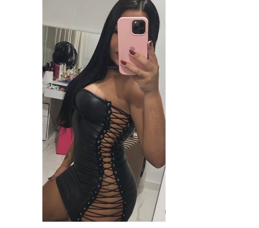 Escorts North West London Euston Square - North West London - Photos for Exclusive & Discreet Companionship