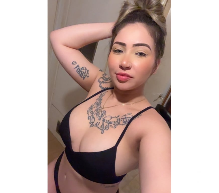 Escorts Greater Manchester Manchester - Photos for Valentina Brazilian Horny Girl 🔥🎉 PARTY 👅💦