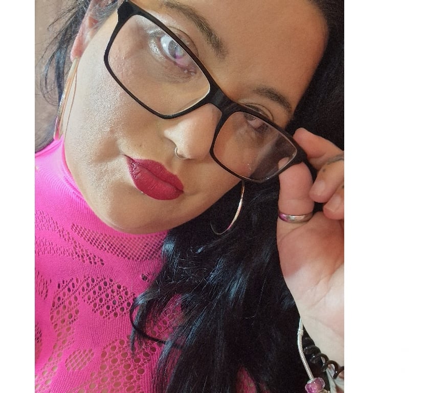 Adult Entertainment Surrey Waverley - Photos for Peachypaige your bbw beauty awaits you