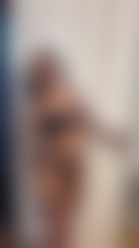 Escorts Surrey Woking - 