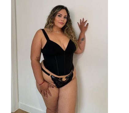 Escorts Camberwell South East London - Photos for Curvy Colombian. Sexy, friendly & no rush service