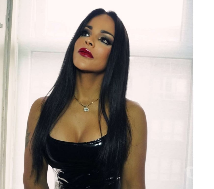Trans Escorts Aberdeen Aberdeen City Centre - Aberdeen - Photos for La Sinitta Aberdeen 💋