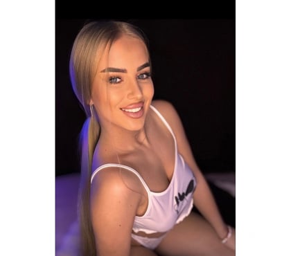  Escorts & Erotic Massage High Wycombe Buckinghamshire - Photos for T⭕️P SEXY B⭕️⭕️M👅SLOPPY BJ👠💄👗fetish