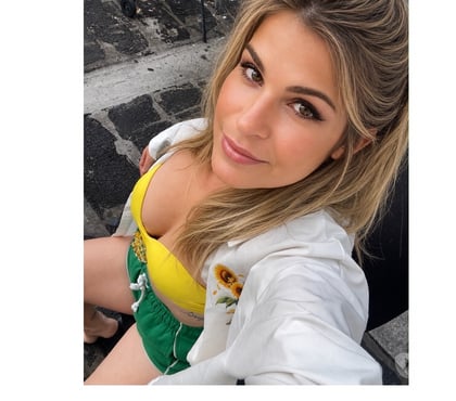 Photos for Loira brazilian