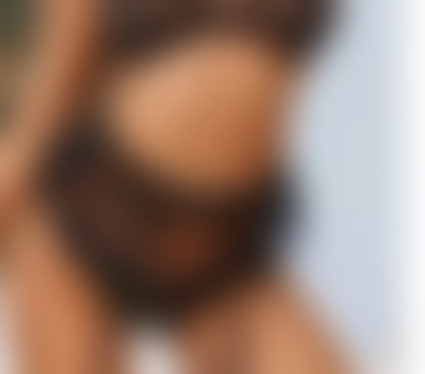Escorts West London Acton - West London - Photos for Brazilian Babe in Acton 😍