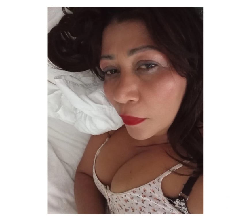 Escorts Lincolnshire Boston - Photos for Maya MATURE MILF