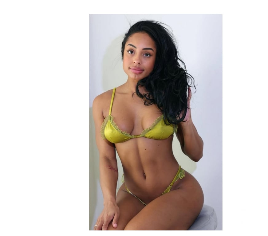 Escorts Bristol Stapleton - Bristol - Photos for GFE beautiful Latina Camila bs16