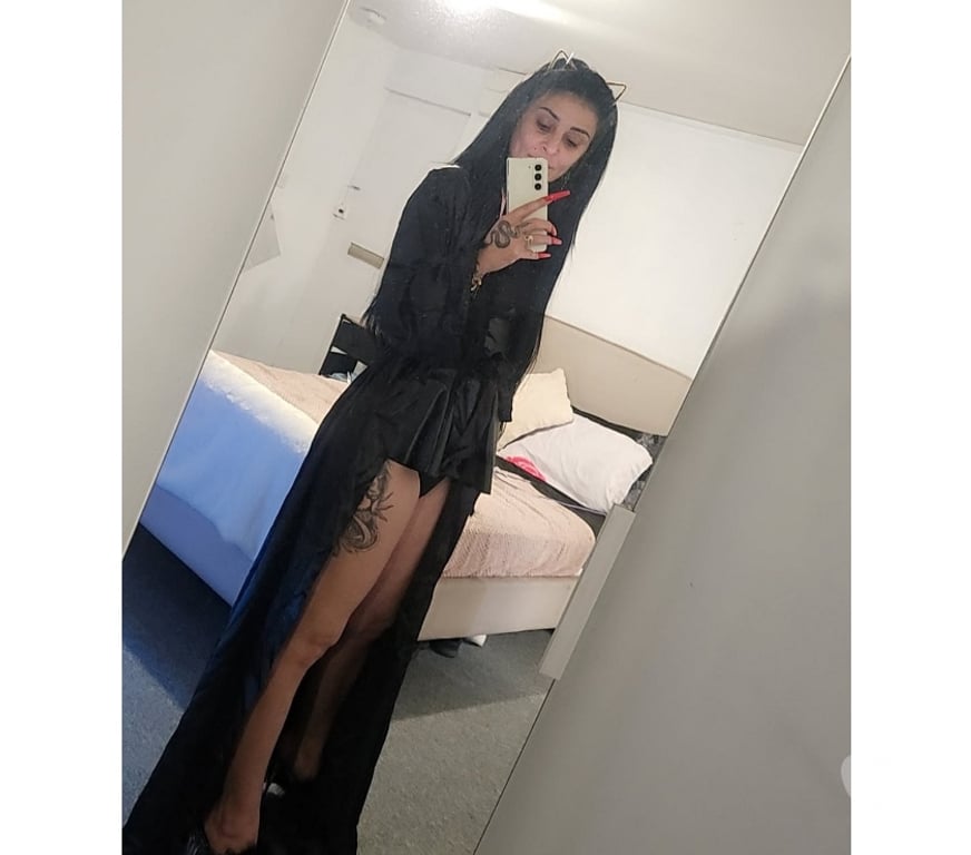 Escorts Essex Thurrock - Essex - Photos for I'm not Cristina I'm not that new in your city but I'm waiti