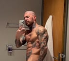 Rob Masculine Tattooed gym fit man insta rob_murdz