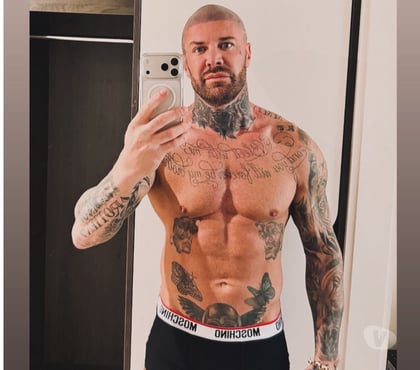 Gay escorts Nottingham City Centre Nottingham - Photos for MR Murdz Masculine Tattooed gym fit man insta rob_murdz
